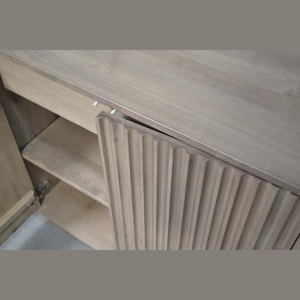 Hampton sideboard 18" x 60" x 36" 4 door 2 interior drawer
